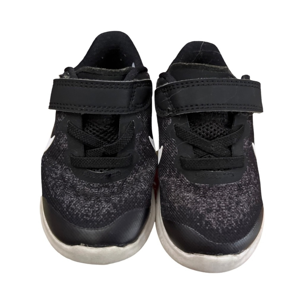 Boys' Nike Free RN - size 5
